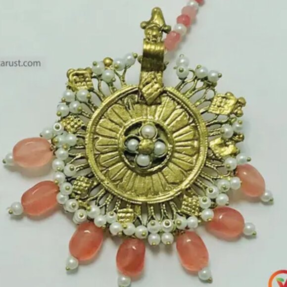 Handmade Golden Dangle Earrings: Pearl & Pink Bead Bohemian Jewelry - Picture 7 of 8